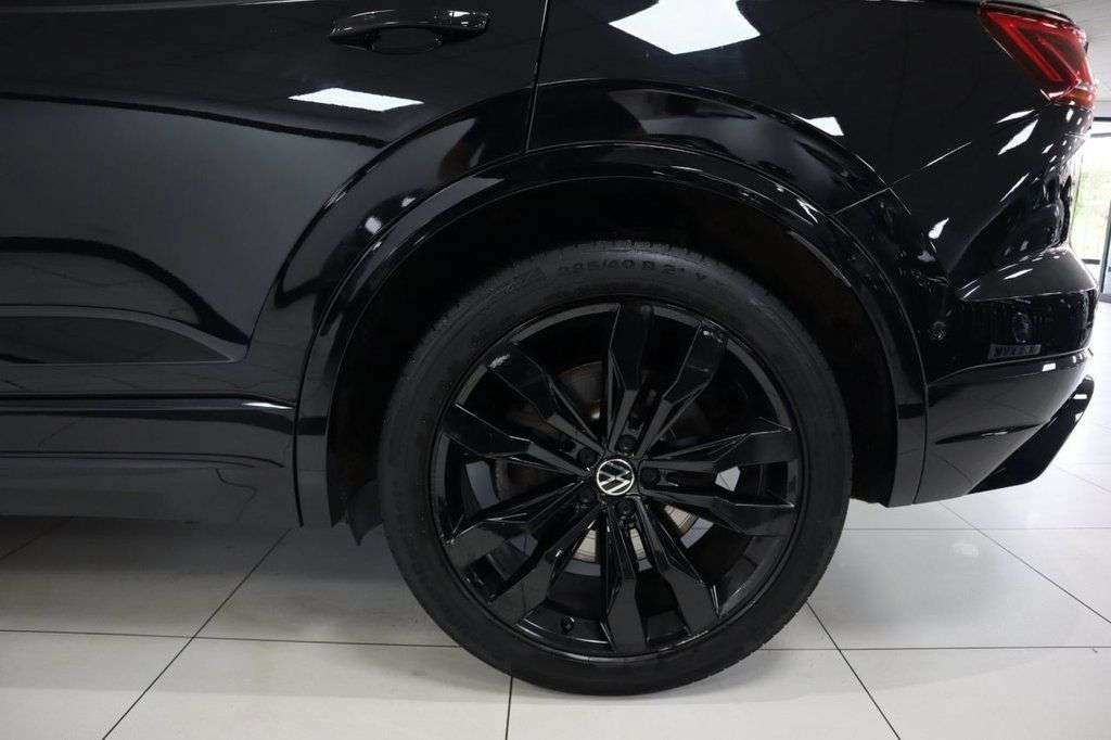 2022 VOLKSWAGEN TOUAREG 2022 VOLKSWAGEN TOUAREG