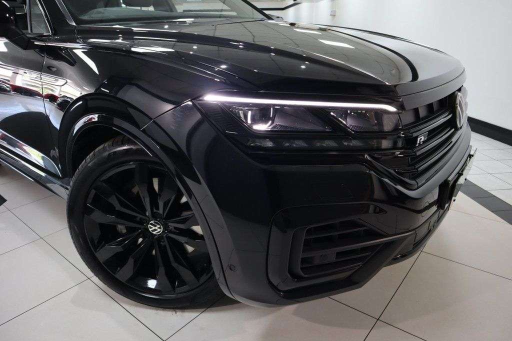 2022 VOLKSWAGEN TOUAREG 2022 VOLKSWAGEN TOUAREG