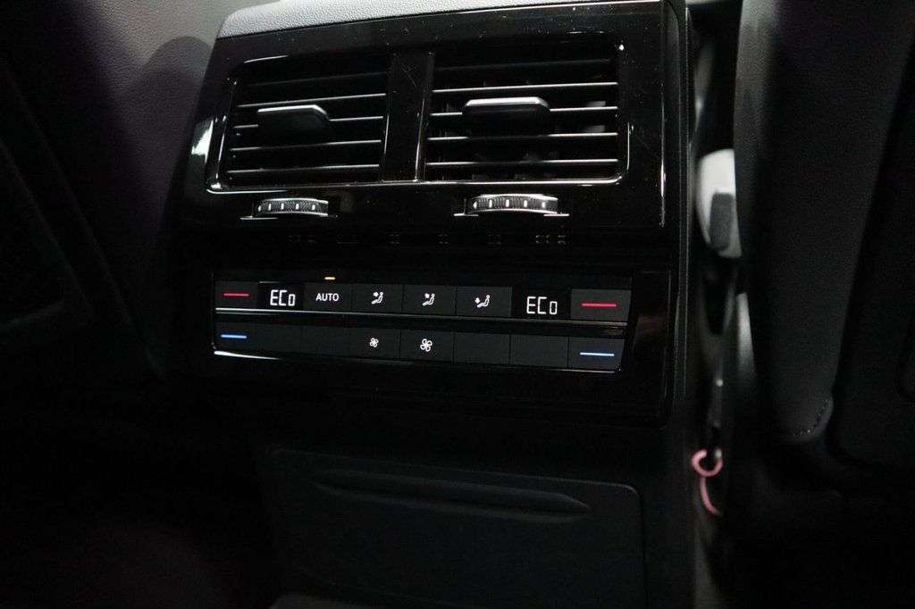 2022 VOLKSWAGEN TOUAREG 2022 VOLKSWAGEN TOUAREG