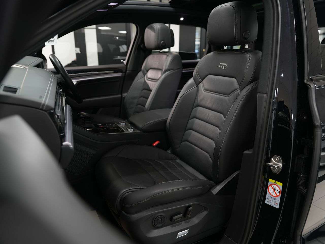2022 VOLKSWAGEN TOUAREG 2022 VOLKSWAGEN TOUAREG