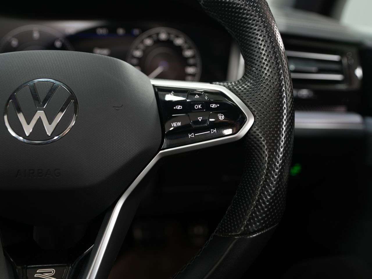 2022 VOLKSWAGEN TOUAREG 2022 VOLKSWAGEN TOUAREG