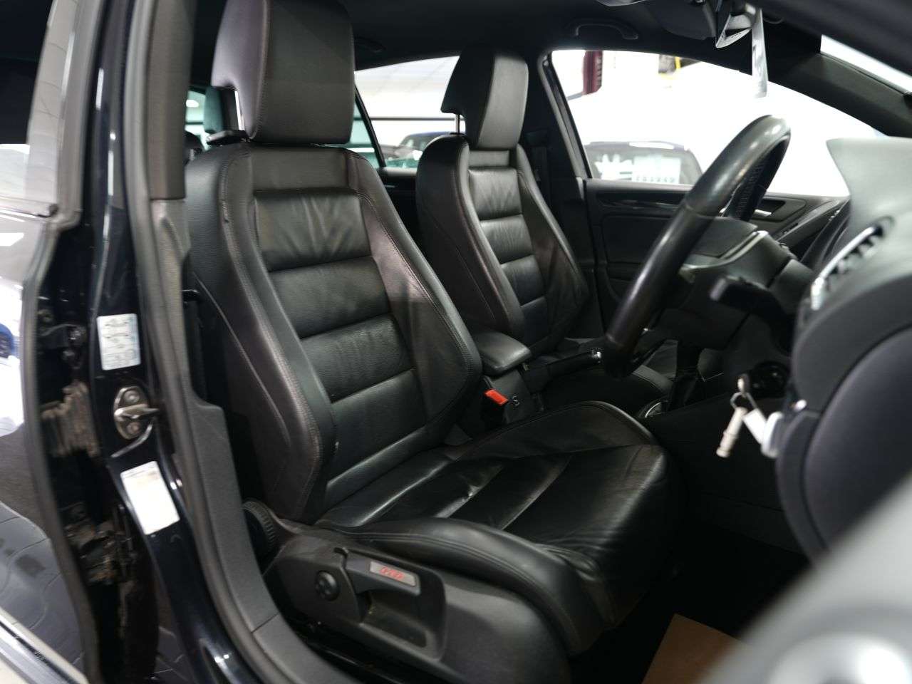 A 2012 VOLKSWAGEN GOLF 2.0 TDI GTD (Leather) Hatchback 5dr Diesel Manual Euro 5 (170 ps) BE QUICK A 2012 VOLKSWAGEN GOLF 2.0 TDI GTD (Leather) Hatchback 5dr Diesel Manual Euro 5 (170 ps) BE QUICK