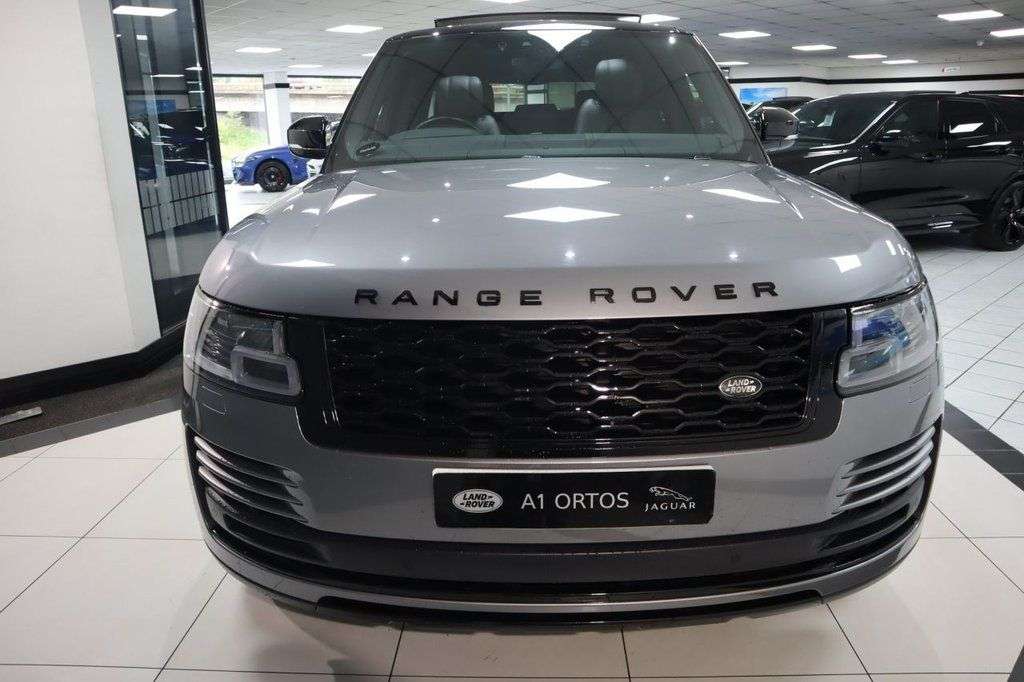 A 2019 LAND ROVER RANGE ROVER 4.4 SD V8 Autobiography SUV 5dr Diesel Auto 4WD Euro 6 (s/s) (339 ps) IMPEC A 2019 LAND ROVER RANGE ROVER 4.4 SD V8 Autobiography SUV 5dr Diesel Auto 4WD Euro 6 (s/s) (339 ps) IMPEC
