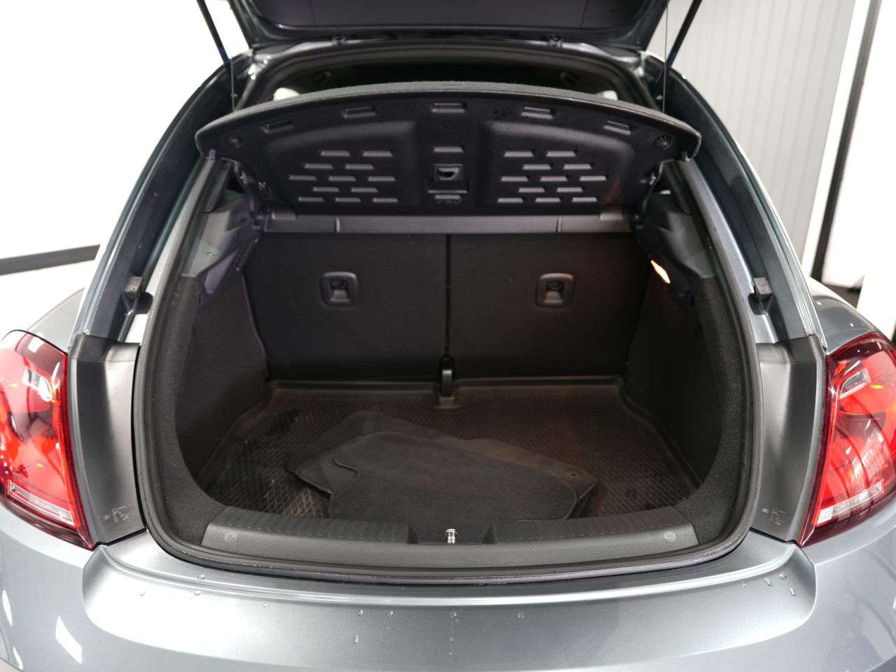 2017 VOLKSWAGEN BEETLE 2017 VOLKSWAGEN BEETLE