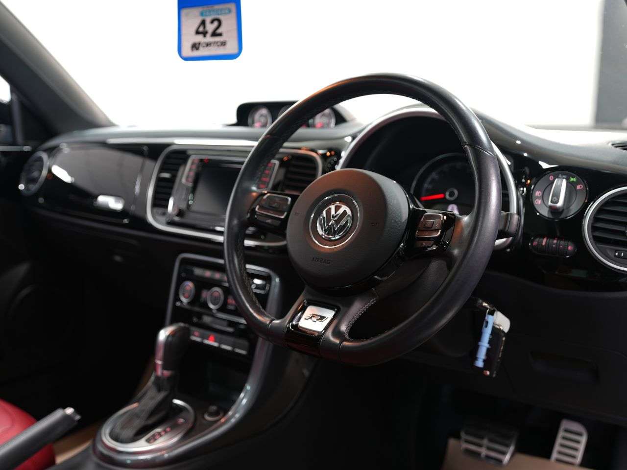 2017 VOLKSWAGEN BEETLE 2017 VOLKSWAGEN BEETLE