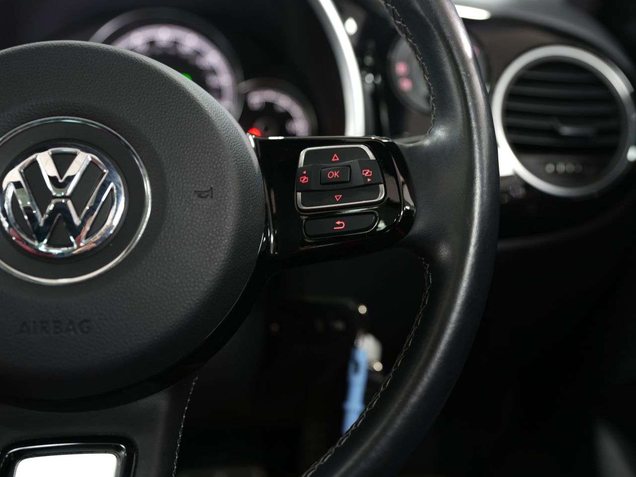 2017 VOLKSWAGEN BEETLE 2017 VOLKSWAGEN BEETLE