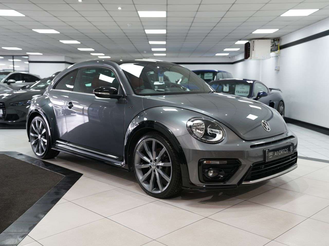 A 2017 VOLKSWAGEN BEETLE 2.0 TDI R-Line Hatchback 3dr Diesel DSG Euro 6 (s/s) (150 ps) ONE FORMER OW A 2017 VOLKSWAGEN BEETLE 2.0 TDI R-Line Hatchback 3dr Diesel DSG Euro 6 (s/s) (150 ps) ONE FORMER OW