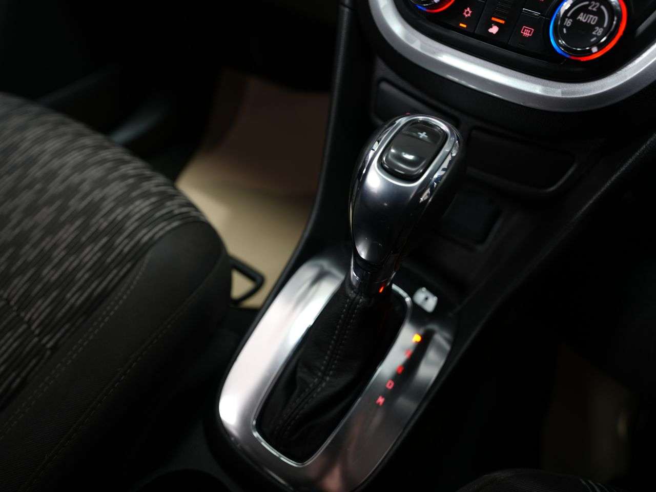 2015 VAUXHALL MOKKA 2015 VAUXHALL MOKKA