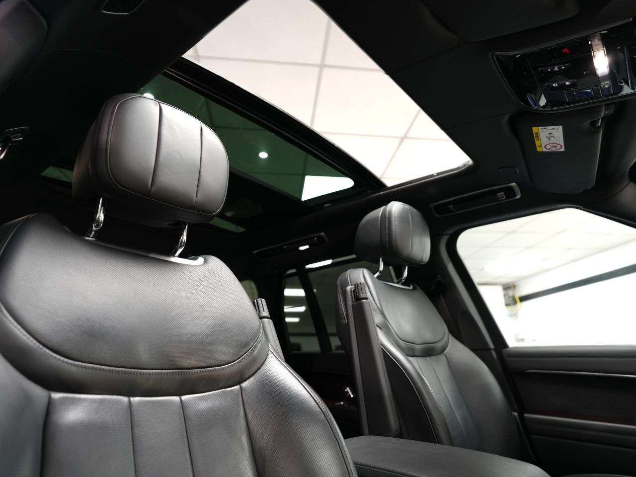 A 2023 LAND ROVER RANGE ROVER 3.0 D350 MHEV Autobiography SUV 5dr Diesel Auto 4WD Euro 6 (s/s) (350 ps) N A 2023 LAND ROVER RANGE ROVER 3.0 D350 MHEV Autobiography SUV 5dr Diesel Auto 4WD Euro 6 (s/s) (350 ps) N