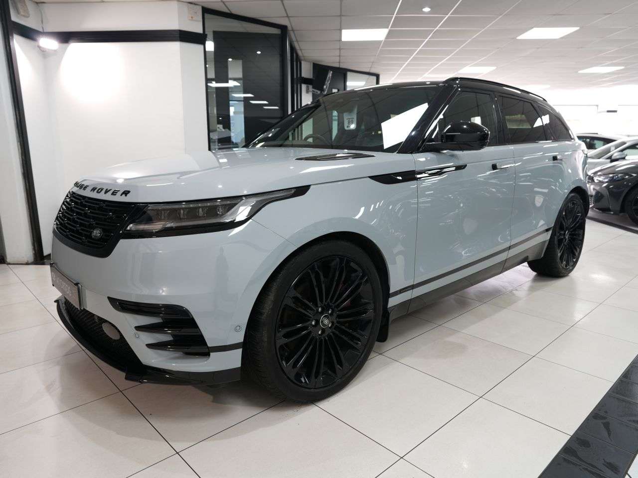 A 2023 LAND ROVER RANGE ROVER VELAR 3.0 D300 MHEV Autobiography SUV 5dr Diesel Auto 4WD Euro 6 (s/s) (300 ps) 1 A 2023 LAND ROVER RANGE ROVER VELAR 3.0 D300 MHEV Autobiography SUV 5dr Diesel Auto 4WD Euro 6 (s/s) (300 ps) 1