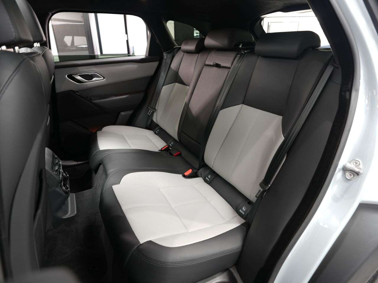 2023 LAND ROVER RANGE ROVER VELAR 2023 LAND ROVER RANGE ROVER VELAR