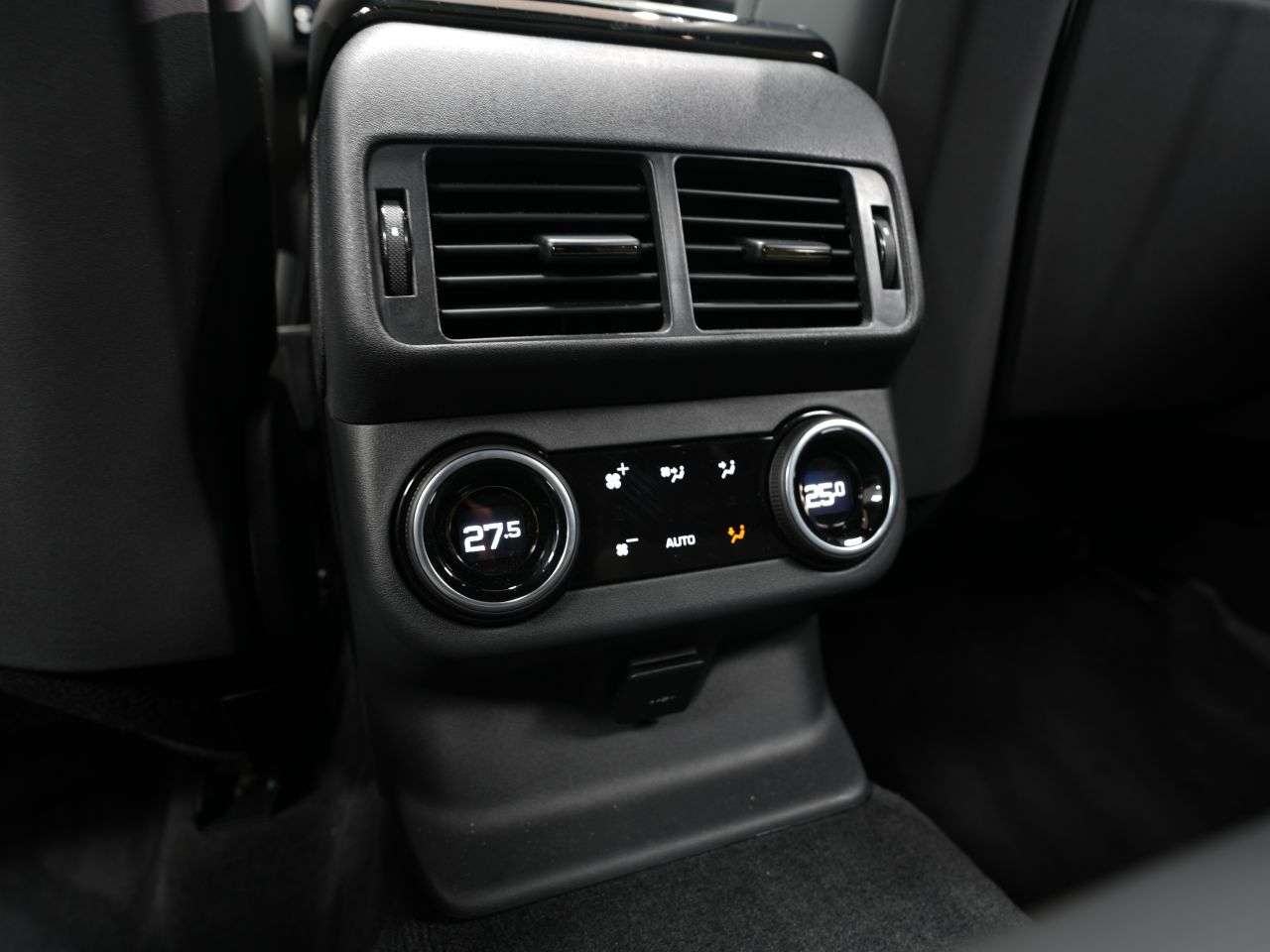 2023 LAND ROVER RANGE ROVER VELAR 2023 LAND ROVER RANGE ROVER VELAR