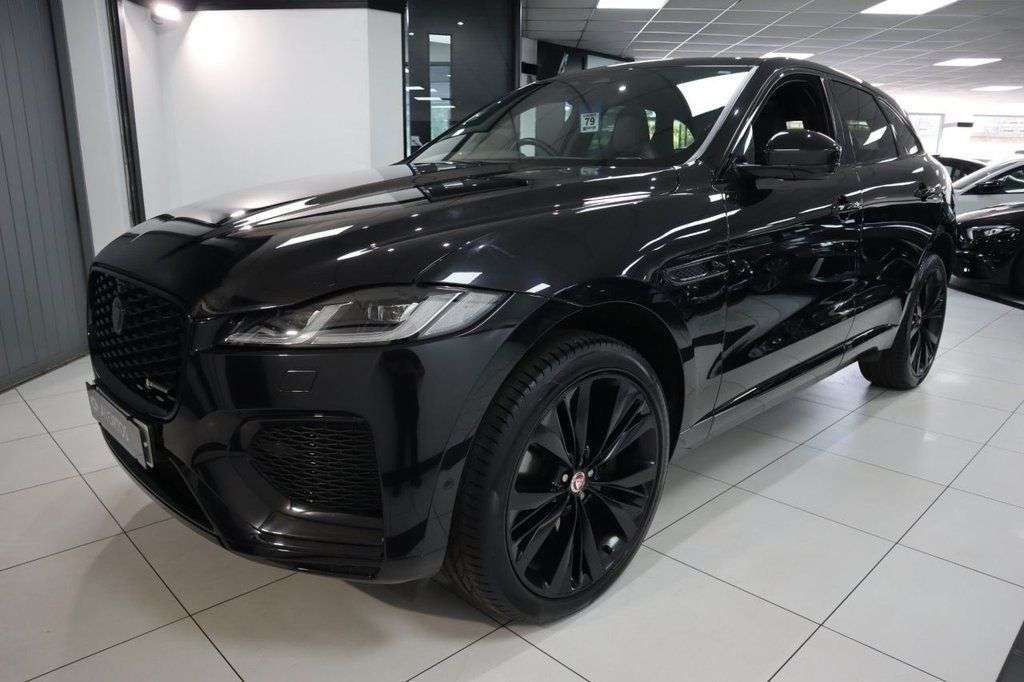 A 2021 JAGUAR F-PACE 3.0 D300 MHEV R-Dynamic HSE SUV 5dr Diesel Auto AWD Euro 6 (s/s) (300 ps) I A 2021 JAGUAR F-PACE 3.0 D300 MHEV R-Dynamic HSE SUV 5dr Diesel Auto AWD Euro 6 (s/s) (300 ps) I