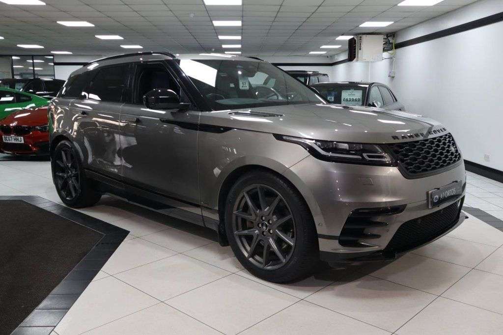 A 2022 LAND ROVER RANGE ROVER VELAR 3.0 D300 MHEV R-Dynamic SE SUV 5dr Diesel Auto 4WD Euro 6 (s/s) (300 ps) HU A 2022 LAND ROVER RANGE ROVER VELAR 3.0 D300 MHEV R-Dynamic SE SUV 5dr Diesel Auto 4WD Euro 6 (s/s) (300 ps) HU