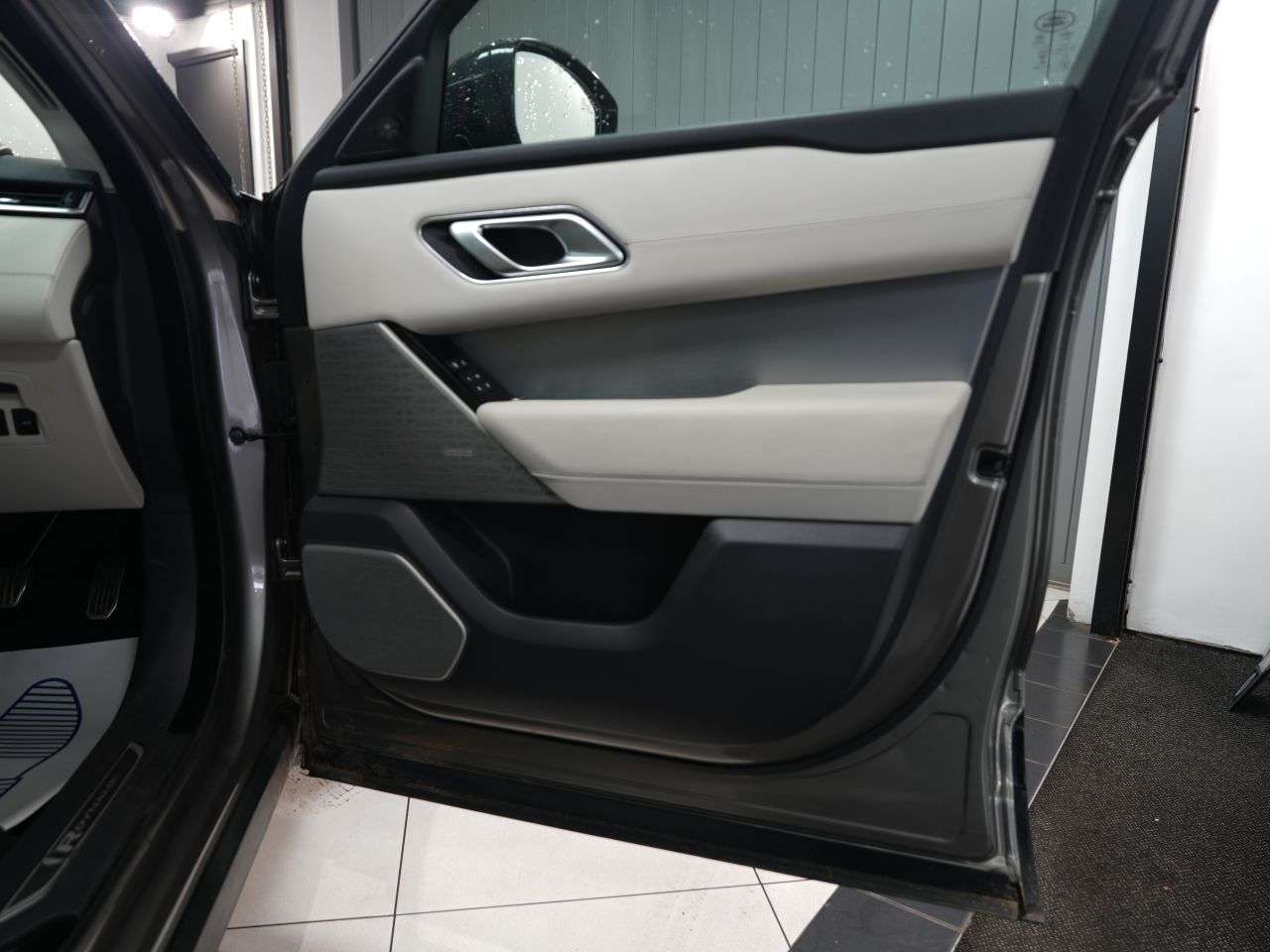 2022 LAND ROVER RANGE ROVER VELAR 2022 LAND ROVER RANGE ROVER VELAR