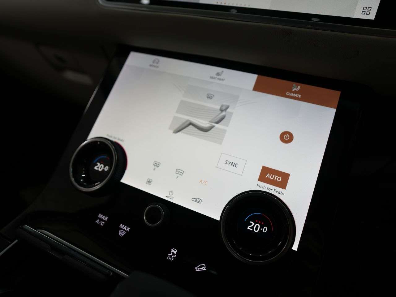 2022 LAND ROVER RANGE ROVER VELAR 2022 LAND ROVER RANGE ROVER VELAR