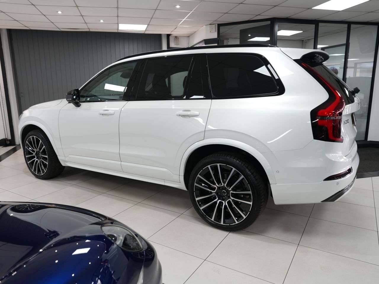 2025 VOLVO XC90 2025 VOLVO XC90
