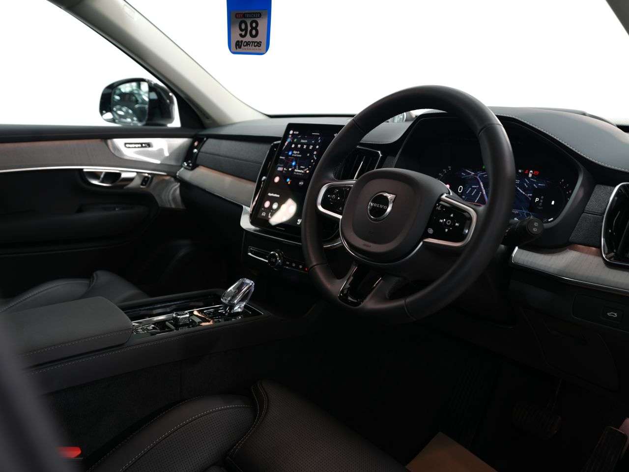 2025 VOLVO XC90 2025 VOLVO XC90
