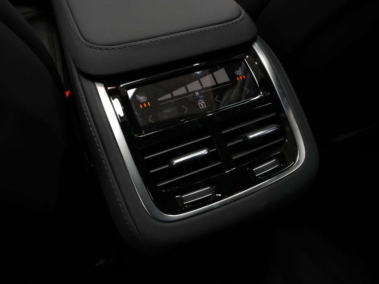 2025 VOLVO XC90 2025 VOLVO XC90