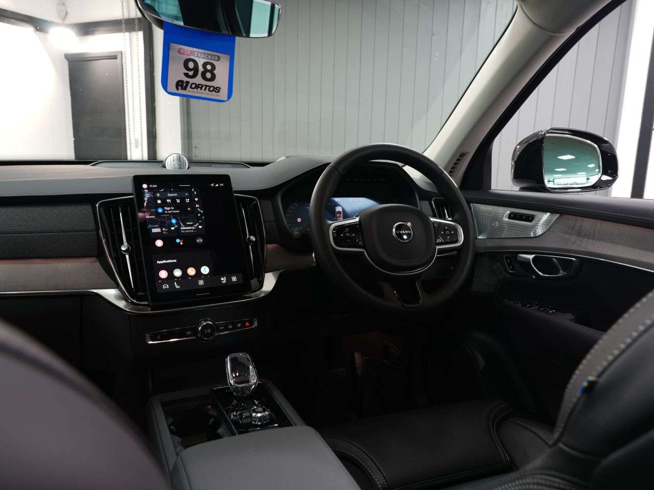 2025 VOLVO XC90 2025 VOLVO XC90