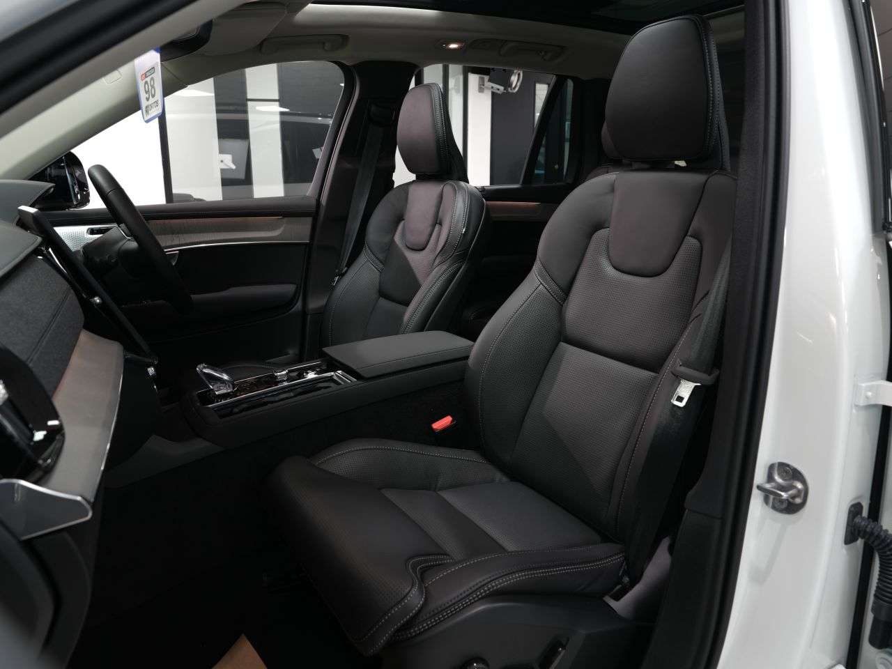 2025 VOLVO XC90 2025 VOLVO XC90