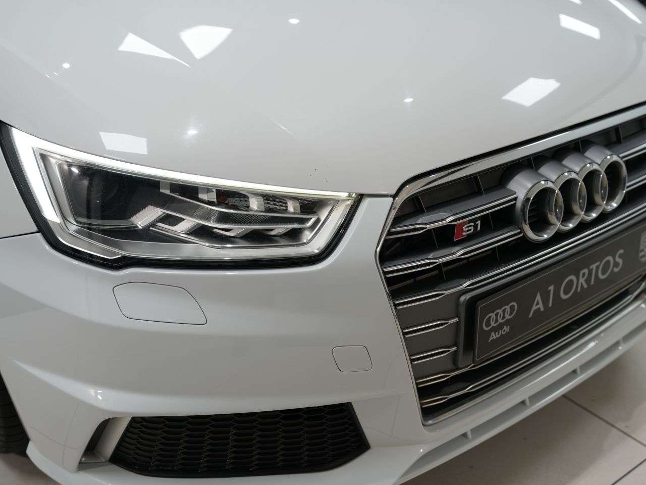2015 AUDI S1 2015 AUDI S1