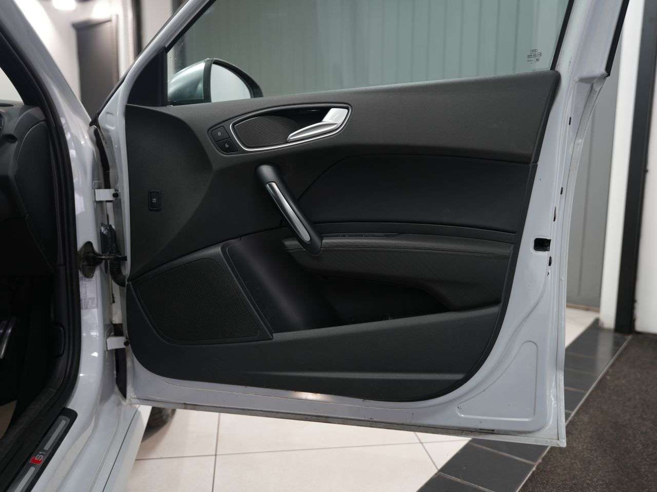 2015 AUDI S1 2015 AUDI S1