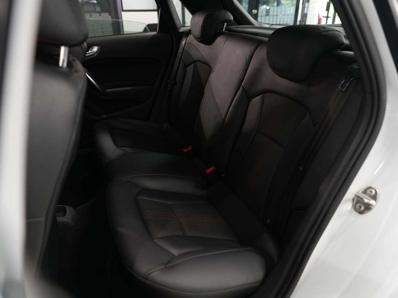 2015 AUDI S1 2015 AUDI S1