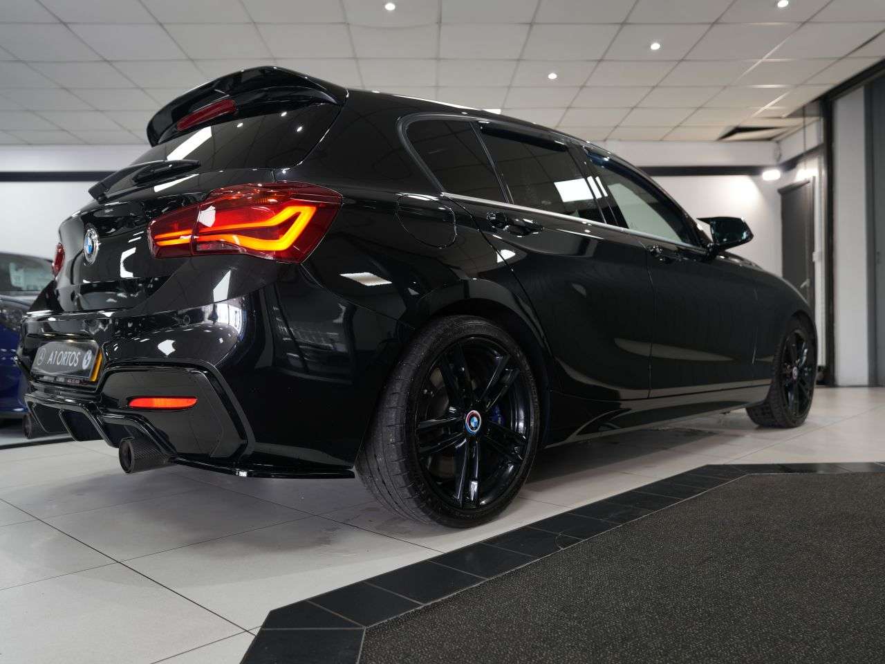 2017 BMW 1 SERIES 2017 BMW 1 SERIES