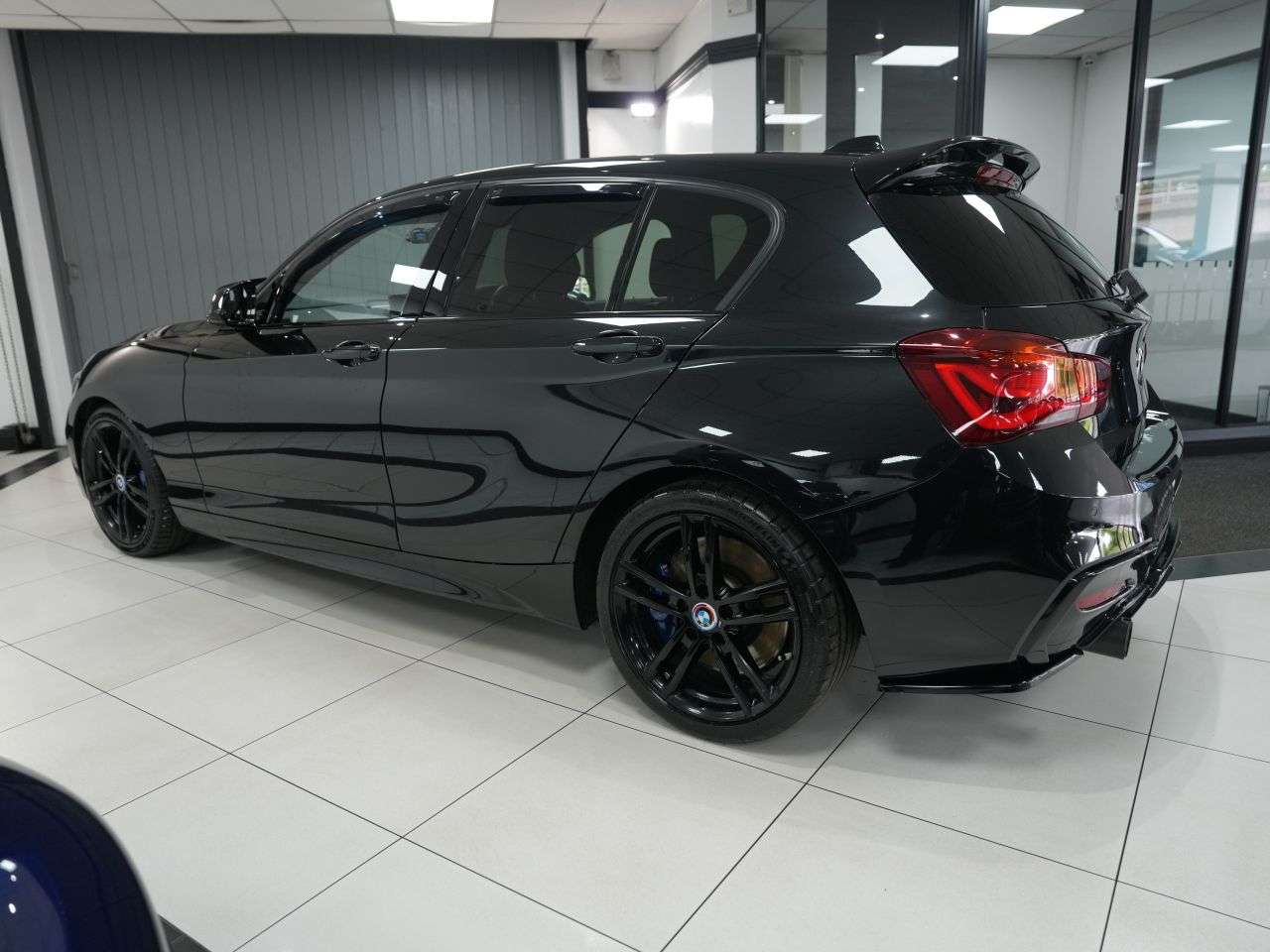 2017 BMW 1 SERIES 2017 BMW 1 SERIES