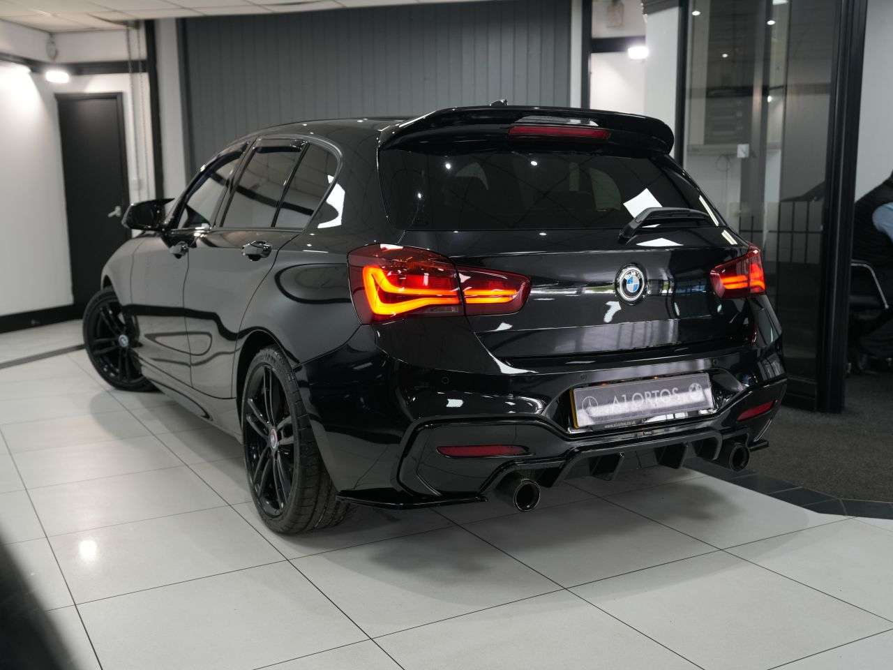 2017 BMW 1 SERIES 2017 BMW 1 SERIES