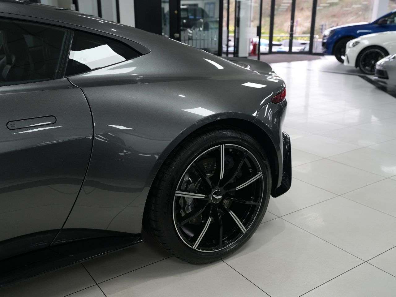 2019 ASTON MARTIN VANTAGE 2019 ASTON MARTIN VANTAGE