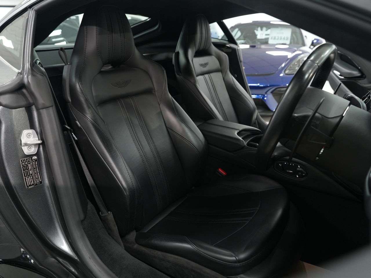 2019 ASTON MARTIN VANTAGE 2019 ASTON MARTIN VANTAGE