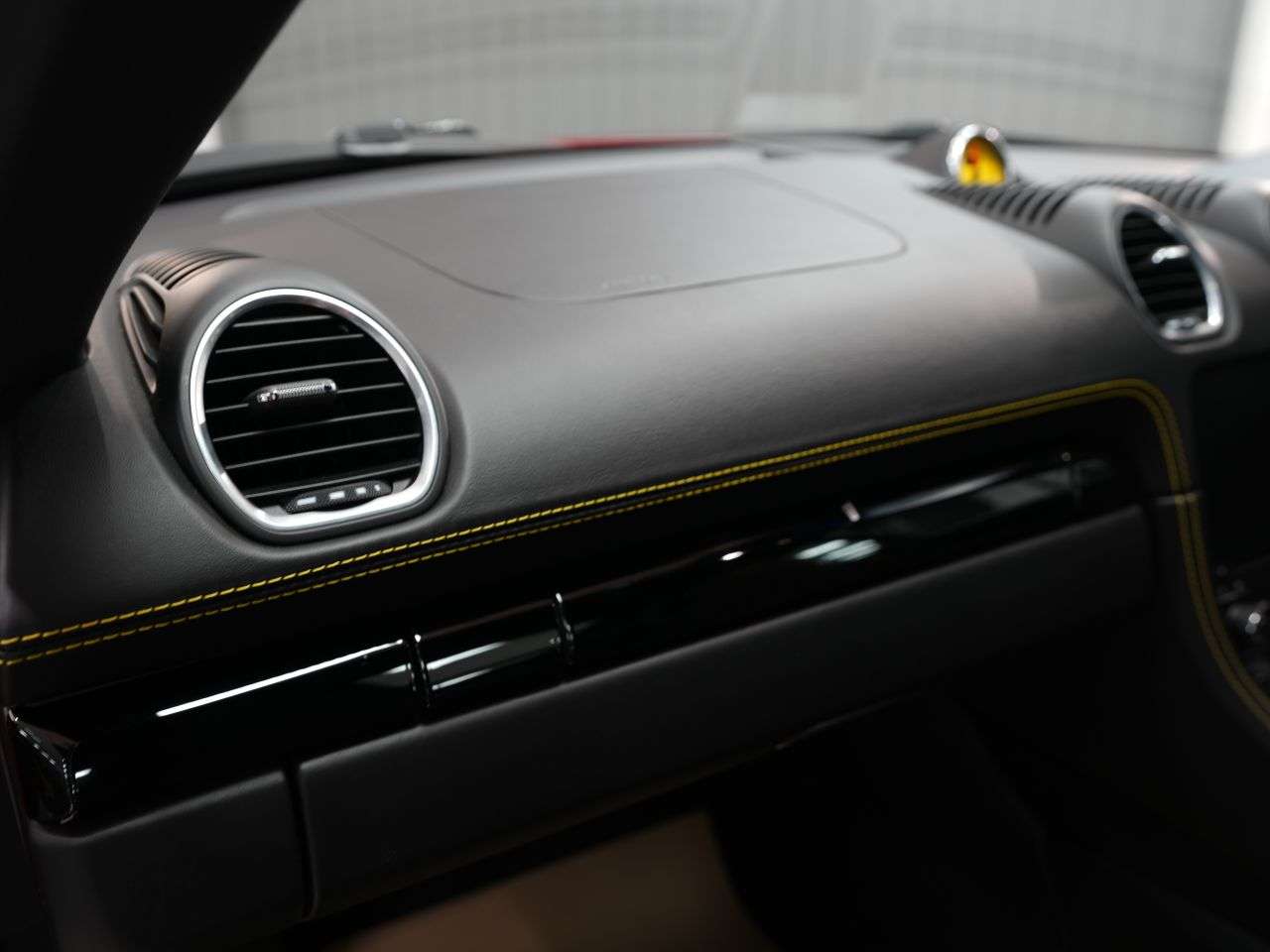 2019 PORSCHE 718 CAYMAN 2019 PORSCHE 718 CAYMAN