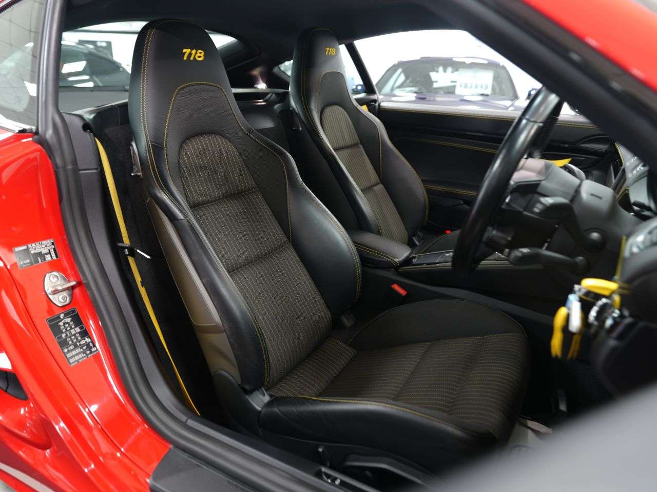 A 2019 PORSCHE 718 CAYMAN 2.0T T Coupe 2dr Petrol Manual Euro 6 (s/s) (300 ps) RARE MANUAL 718 T EXAM A 2019 PORSCHE 718 CAYMAN 2.0T T Coupe 2dr Petrol Manual Euro 6 (s/s) (300 ps) RARE MANUAL 718 T EXAM