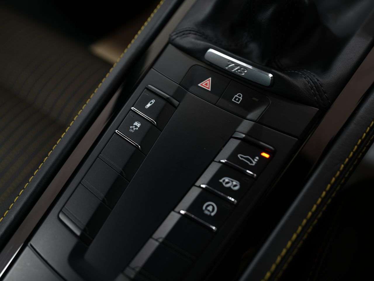 2019 PORSCHE 718 CAYMAN 2019 PORSCHE 718 CAYMAN