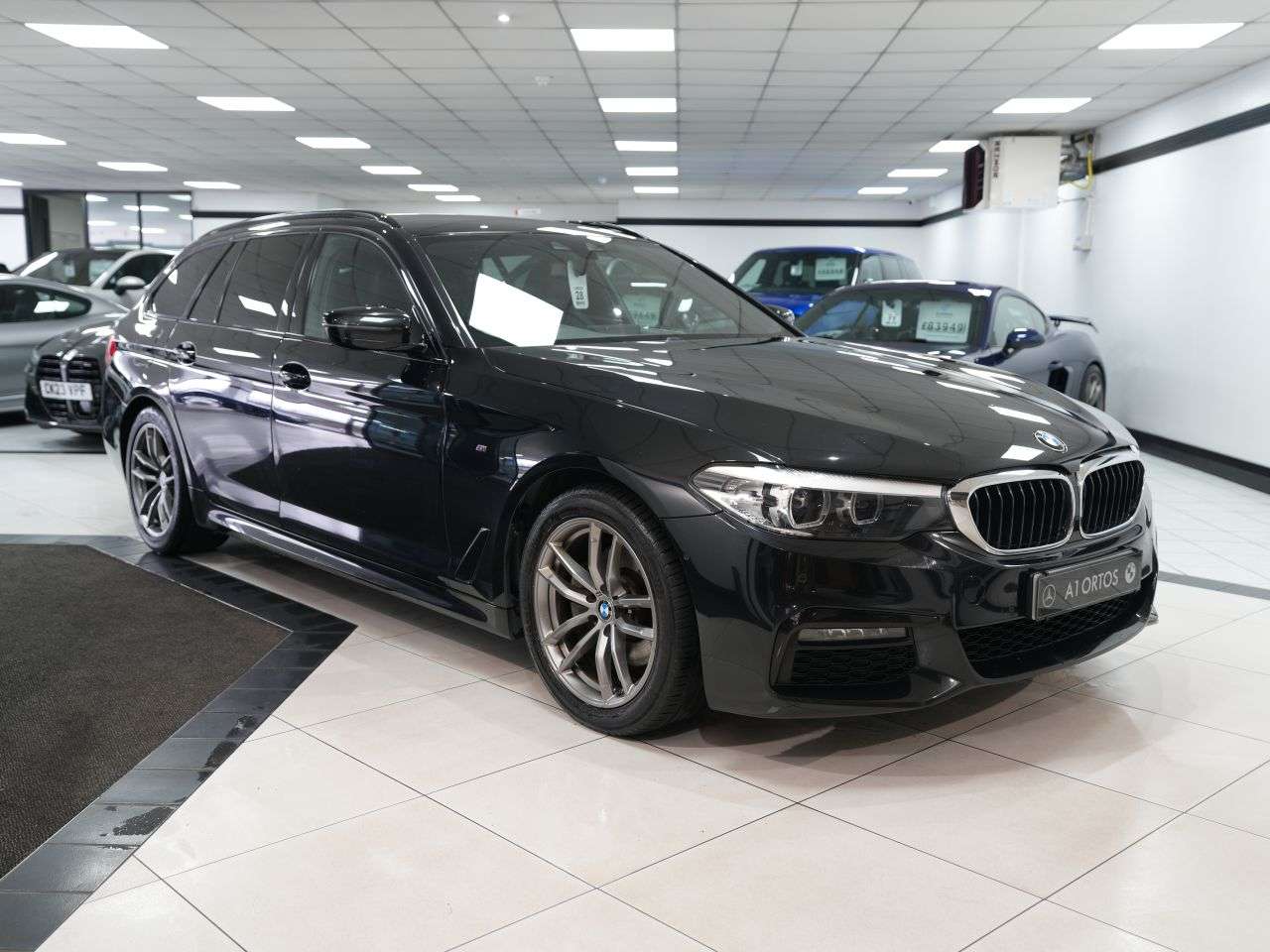 A 2019 BMW 5 SERIES 2.0 520d MHT M Sport Touring 5dr Diesel Hybrid Auto Euro 6 (s/s) (190 ps) O A 2019 BMW 5 SERIES 2.0 520d MHT M Sport Touring 5dr Diesel Hybrid Auto Euro 6 (s/s) (190 ps) O