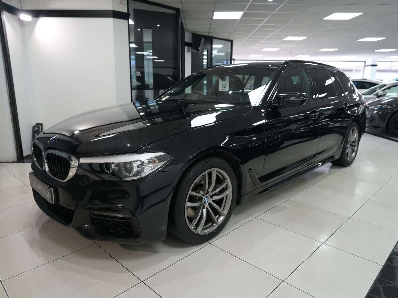 A 2019 BMW 5 SERIES 2.0 520d MHT M Sport Touring 5dr Diesel Hybrid Auto Euro 6 (s/s) (190 ps) O A 2019 BMW 5 SERIES 2.0 520d MHT M Sport Touring 5dr Diesel Hybrid Auto Euro 6 (s/s) (190 ps) O