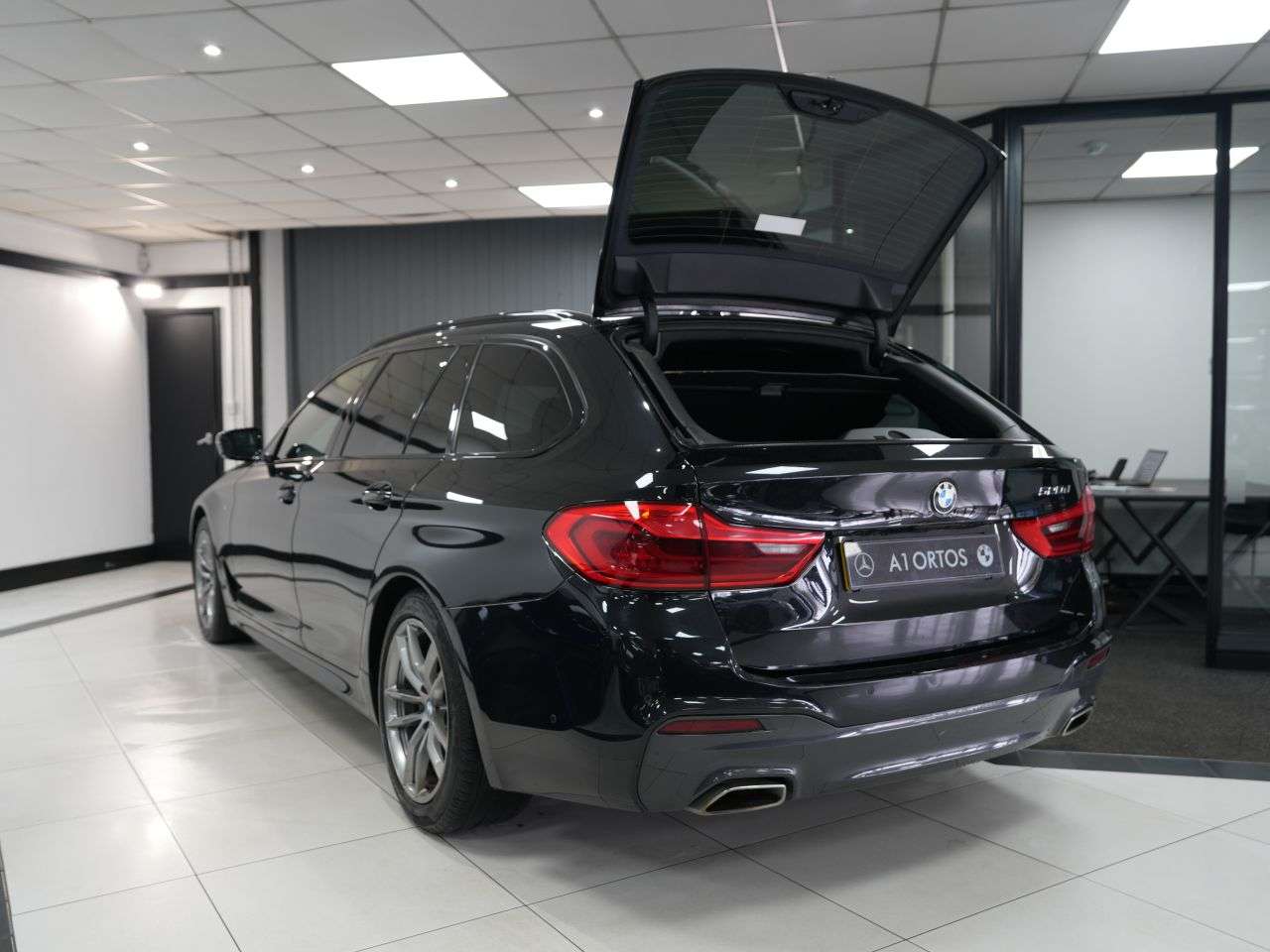 2019 BMW 5 SERIES 2019 BMW 5 SERIES