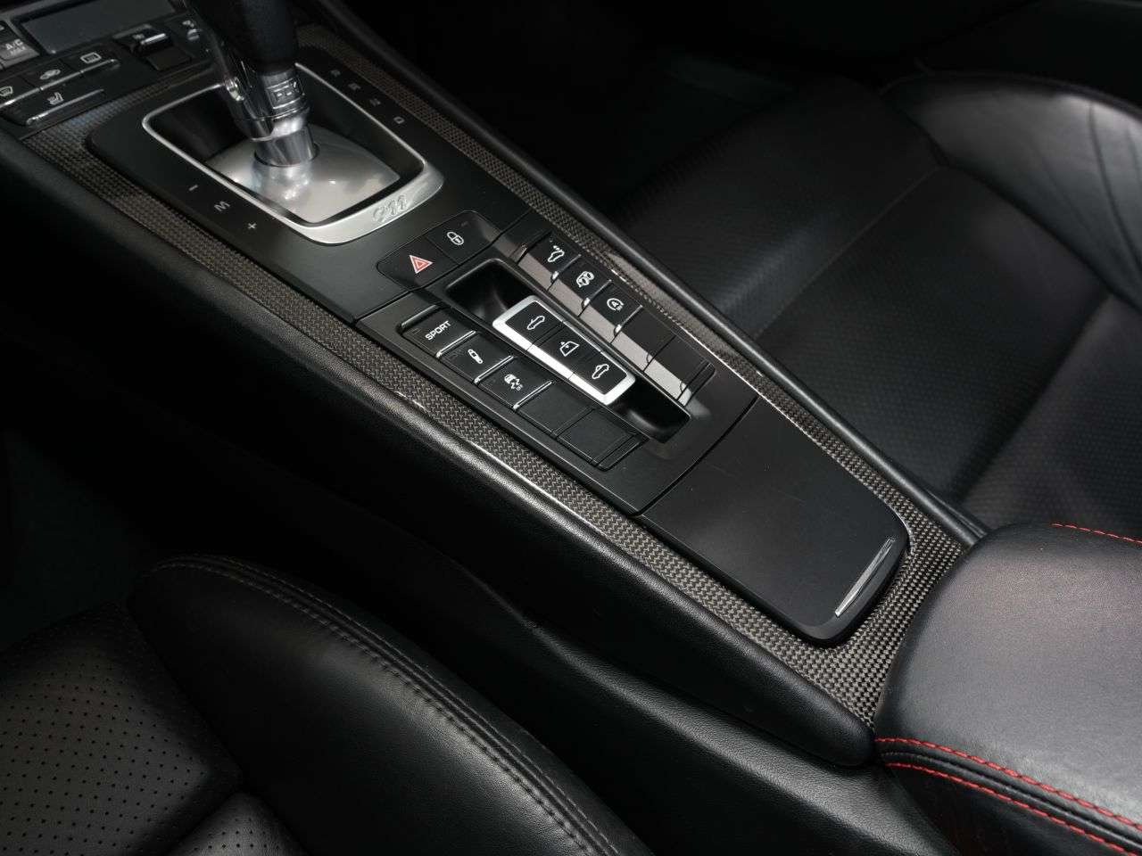 A 2016 PORSCHE 911 3.0T 991 Carrera Convertible 2dr Petrol PDK Euro 6 (s/s) (370 ps) £14K IN F A 2016 PORSCHE 911 3.0T 991 Carrera Convertible 2dr Petrol PDK Euro 6 (s/s) (370 ps) £14K IN F