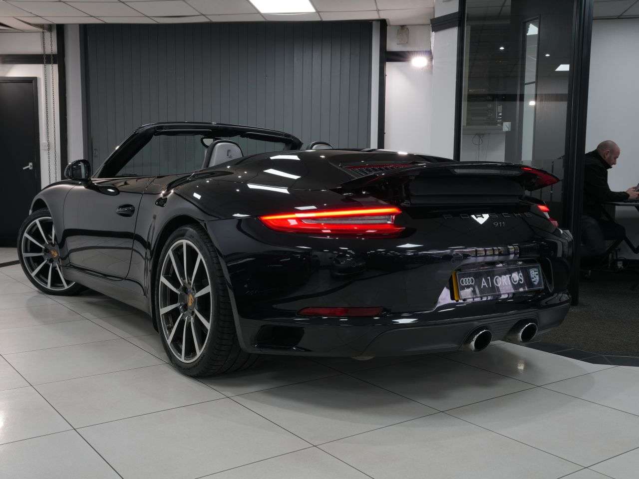 2016 PORSCHE 911 2016 PORSCHE 911