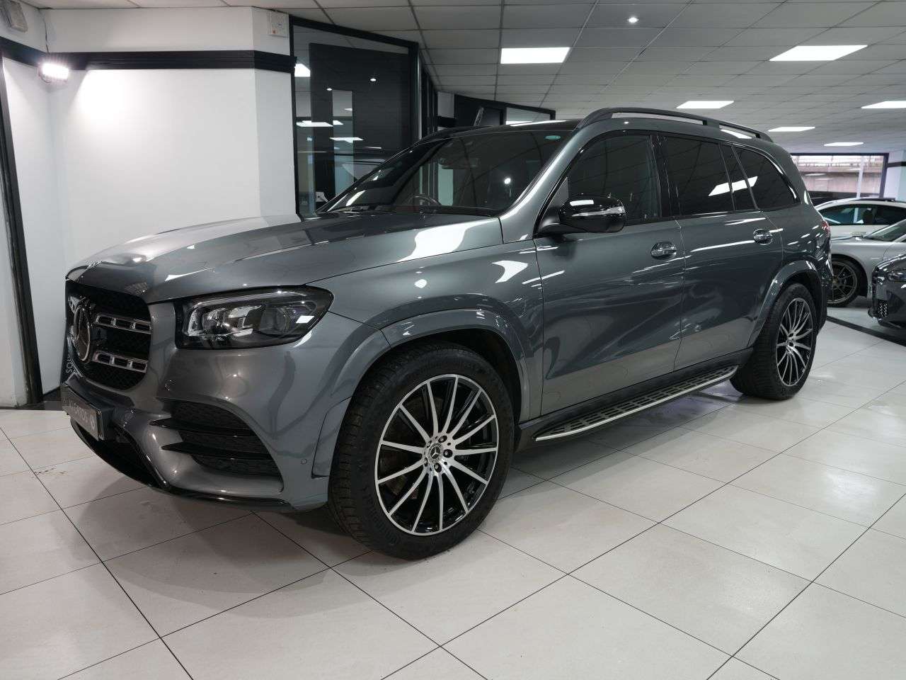 A 2022 MERCEDES-BENZ GLS 2.9 GLS400d Night Edition (Executive) SUV 5dr Diesel G-Tronic 4MATIC Euro 6 A 2022 MERCEDES-BENZ GLS 2.9 GLS400d Night Edition (Executive) SUV 5dr Diesel G-Tronic 4MATIC Euro 6