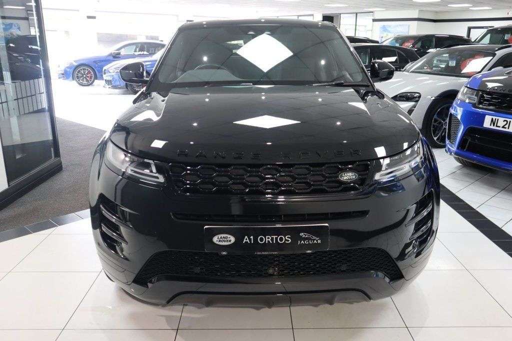 A 2019 LAND ROVER RANGE ROVER EVOQUE 2.0 D240 R-Dynamic HSE SUV 5dr Diesel Auto 4WD Euro 6 (s/s) (240 ps) BLACK A 2019 LAND ROVER RANGE ROVER EVOQUE 2.0 D240 R-Dynamic HSE SUV 5dr Diesel Auto 4WD Euro 6 (s/s) (240 ps) BLACK