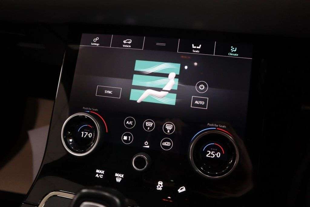 2019 LAND ROVER RANGE ROVER EVOQUE 2019 LAND ROVER RANGE ROVER EVOQUE