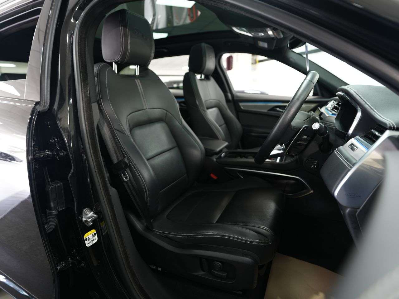 2023 JAGUAR F-PACE 2023 JAGUAR F-PACE