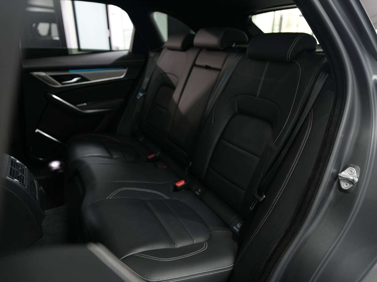 2023 JAGUAR F-PACE 2023 JAGUAR F-PACE