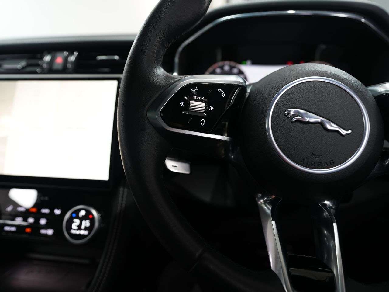 2023 JAGUAR F-PACE 2023 JAGUAR F-PACE