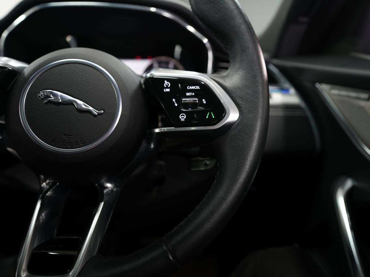 2023 JAGUAR F-PACE 2023 JAGUAR F-PACE