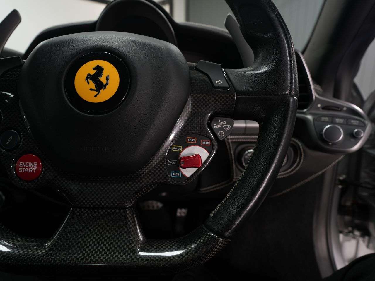 2011 FERRARI 458 ITALIA 2011 FERRARI 458 ITALIA