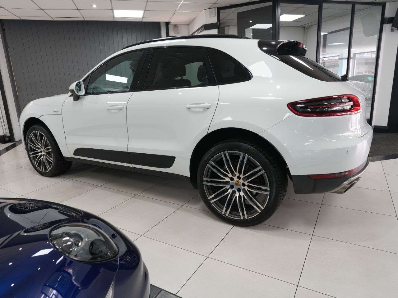2014 PORSCHE MACAN 2014 PORSCHE MACAN